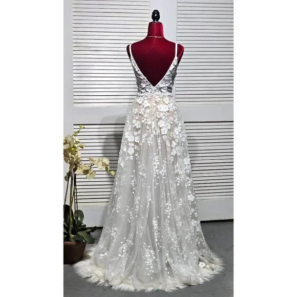 Ashley Lauren Women's White Floral Embroidered Long Prom/Wedding Dress Sz 2 2807 - Picture 5 of 10